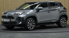 Grijs Gebruikt 2023 Toyota Yaris Cross Style SUV | € 29.850 (Eerlijke prijs)