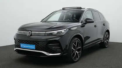Zwart Occasion 2024 VW Tiguan R-line Edition SUV | € 48.900 (Eerlijke prijs)