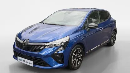 Gebruikt 2025 Renault Clio V Techno Hatchback | € 20.935 (Eerlijke prijs)