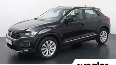 Zwart Gebruikt 2021 VW T-Roc Sportline SUV | € 25.840 (Eerlijke prijs)