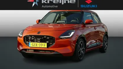 Oranje Occasion 2024 Suzuki Swift Style Hatchback | € 20.925 (Eerlijke prijs)