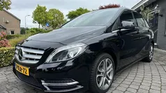 Zwart Gebruikt 2014 Mercedes B180 Ambition MPV | € 13.450 (Eerlijke prijs)