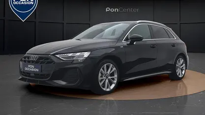 Zwart Gebruikt 2025 Audi A3 Sportback S-Line Hatchback | € 36.850 (Eerlijke prijs)