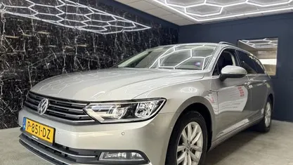 Occasion VW Passat Highline 150 PK (110 kW) 2017 Grijs Stationwagen