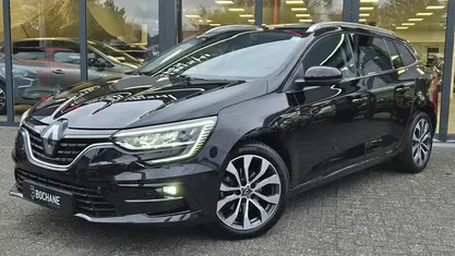 Zwart Gebruikt 2023 Renault Mégane GrandTour Techno Stationwagen | € 20.695 (Goede deal)