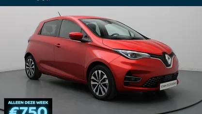 Rood metallic Gebruikt 2020 Renault Zoe Intens Hatchback | € 12.990 (Eerlijke prijs)