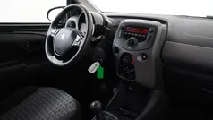 Zwart Gebruikt 2020 Peugeot 108 Active Hatchback | € 10.395 (Eerlijke prijs)