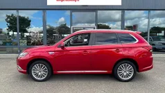 Rood Gebruikt 2021 Mitsubishi Outlander P-HEV Intense+ SUV | € 27.950 (Eerlijke prijs)