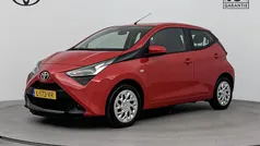 Gebruikt 2021 Toyota Aygo X-play Hatchback | € 12.950 (Eerlijke prijs)