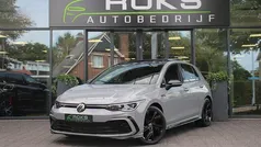 Grijs Gebruikt 2024 VW Golf VIII R-line Edition Hatchback | € 35.450 (Eerlijke prijs)