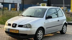 Grijs Gebruikt 2005 Seat Arosa Stella Hatchback | € 850 (Goede deal)