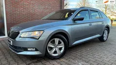 Grijs Gebruikt 2017 Skoda Superb Business Line Stationwagen | € 16.999 (Super prijs)