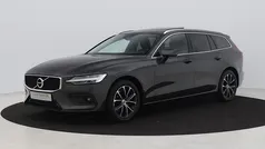 Gebruikt 2021 Volvo V60 Momentum Stationwagen | € 26.500 (Super prijs)