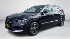 Zwart Gebruikt 2023 Kia Niro SUV | € 29.850 (Super prijs)