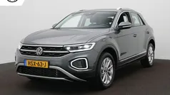 Grijs Gebruikt 2024 VW T-Roc Style SUV | € 33.900 (Eerlijke prijs)