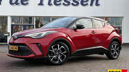 Rood Occasion 2020 Toyota C-HR SUV | € 23.945 (Eerlijke prijs)