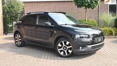 Zwart Gebruikt 2016 Citroën C4 Cactus PureTech Hatchback | € 8.950 (Eerlijke prijs)