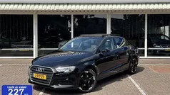 Zwart Gebruikt 2017 Audi A3 S-Line Sedan | € 13.999 (Eerlijke prijs)