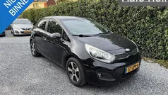 Zwart Gebruikt 2013 Kia Rio 2 Hatchback | € 4.425 (Eerlijke prijs)