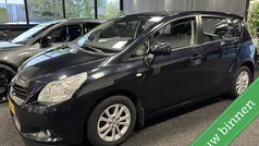 Grijs Gebruikt 2012 Toyota Verso MPV | € 8.949 (Eerlijke prijs)