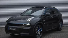 Zwart (metallic) Gebruikt 2024 Lynk & Co 01 SUV | € 30.880 (Eerlijke prijs)