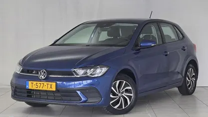 Blauw Occasion 2023 VW Polo Life Hatchback | € 20.400 (Eerlijke prijs)