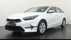 Gebruikt 2024 Kia Ceed Hatchback | € 22.945 (Eerlijke prijs)