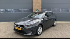 Grijs Gebruikt 2023 Kia Ceed Stationwagen | € 21.945 (Eerlijke prijs)