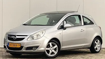 Occasion 2009 Opel Corsa Cosmo Hatchback | € 4.650 (Eerlijke prijs)