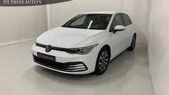 Wit Gebruikt 2022 VW Golf VIII Active Hatchback | € 21.950 (Eerlijke prijs)