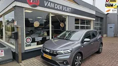 Gebruikt 2024 Dacia Sandero Expression Hatchback | € 17.950 (Eerlijke prijs)