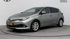 Gebruikt 2016 Toyota Auris Trend Hatchback | € 12.445 (Eerlijke prijs)