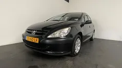 Zwart Gebruikt 2004 Peugeot 307 Hatchback | € 1.949 (Eerlijke prijs)