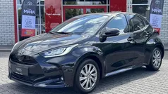 Zwart Gebruikt 2023 Toyota Yaris Hatchback | € 19.700 (Goede deal)