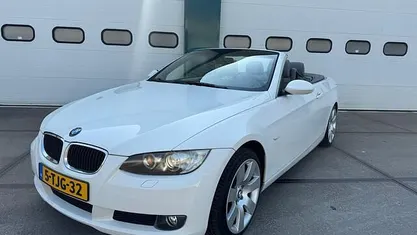 Wit Gebruikt 2009 BMW 320 Cabriolet Executive Cabriolet | € 9.925 (Eerlijke prijs)