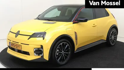 Twotone jaune pop ! / noir ét Gebruikt 2025 Renault R5 Iconic Hatchback | € 29.940 (Goede deal)