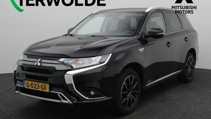 Occasion Mitsubishi Outlander P-HEV 135 PK (99 kW) 2019 Zwart SUV