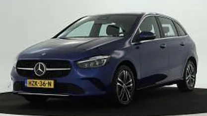 Spectraalblauw metallic Occasion 2024 Mercedes B250 MPV | € 34.950 (Goede deal)
