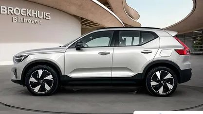 Occasion 2025 Volvo EX40 Plus SUV | € 45.845 (Super prijs)