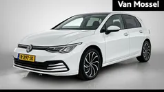 Wit Gebruikt 2021 VW Golf VIII Style Hatchback | € 25.900 (Eerlijke prijs)