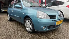 Gebruikt 2005 Renault Clio II Authentique Hatchback | € 1.395 (Eerlijke prijs)