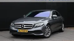 Grijs, metallic lak Gebruikt 2018 Mercedes E200 Avantgarde Sedan | € 27.950 (Eerlijke prijs)
