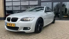 Grijs, metallic lak Gebruikt 2010 BMW 335 Executive Coupé | € 12.950 (Goede deal)