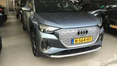 Blauw, metallic lak Gebruikt 2021 Audi Q4 e-tron Premium SUV | € 34.500 (Eerlijke prijs)