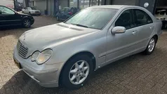 Gebruikt 2003 Mercedes C220 Elegance Sedan | € 1.100 (Eerlijke prijs)