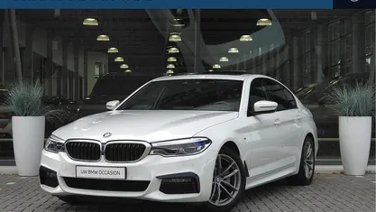 Wit Gebruikt 2019 BMW 520 Executive Sedan | € 29.850 (Eerlijke prijs)