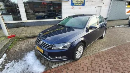 Blauw Occasion 2013 VW Passat Comfortline Sedan | € 8.950 (Eerlijke prijs)
