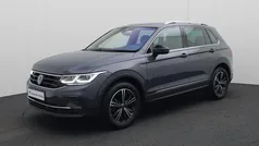 Grijs Gebruikt 2024 VW Tiguan Move SUV | € 41.440 (Super prijs)