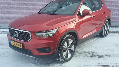 Oranje Gebruikt 2021 Volvo XC40 Business Edition SUV | € 28.899 (Eerlijke prijs)