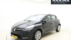 Zwart Gebruikt 2019 Renault Clio IV Intens Hatchback | € 10.950 (Eerlijke prijs)